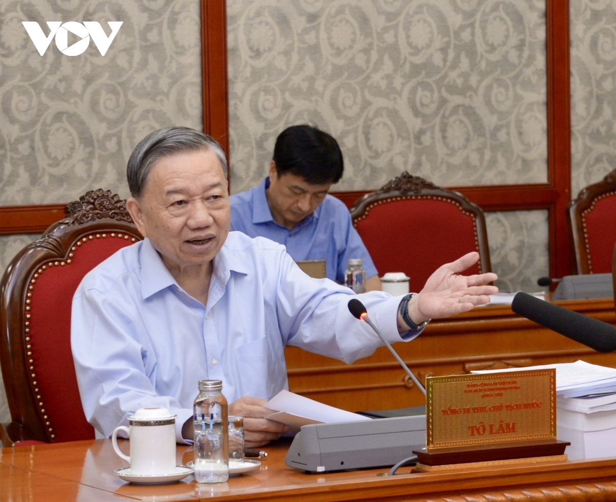 Politburo examines Ho Chi Minh City development planning till 2050